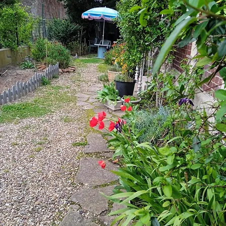 Prive Avec Jardin Creil